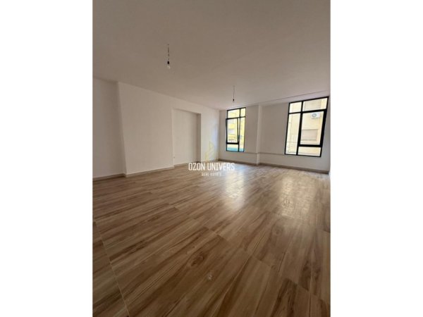 Tirane, shitet apartament 1+1 Kati 1, 72 m² (Rruga e Durrësit)
