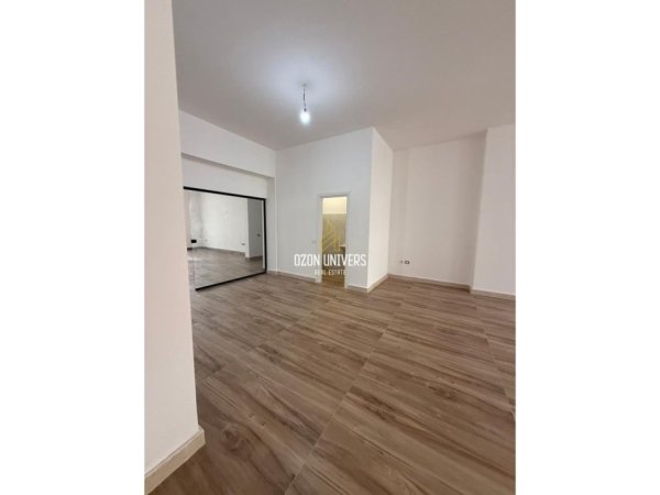 Tirane, shitet apartament 1+1 Kati 1, 72 m² (Rruga e Durrësit)