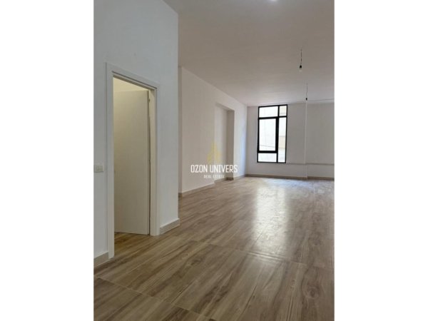 Tirane, shitet apartament 1+1 Kati 1, 72 m² (Rruga e Durrësit)