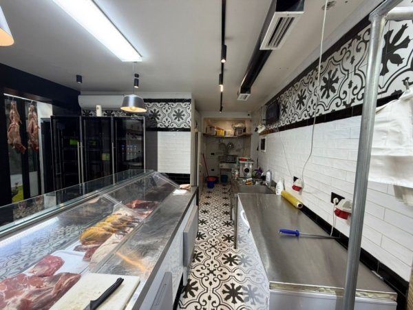 Tirane, shitet dyqan Kati 0, 45 m² 339.000 € (RRUGA FERIT XHAJKO)