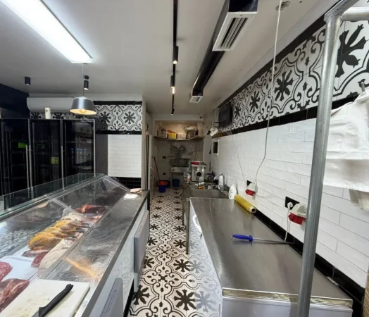 Tirane, shitet dyqan Kati 0, 45 m² 339.000 € (RRUGA FERIT XHAJKO)