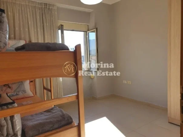Tirane, jepet me qera apartament 2+1 Kati 4, 80 m² 500 € (Xhamlliku, Prane Venue Club)
