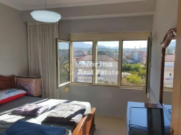 Tirane, jepet me qera apartament 2+1 Kati 4, 80 m² 500 € (Xhamlliku, Prane Venue Club)