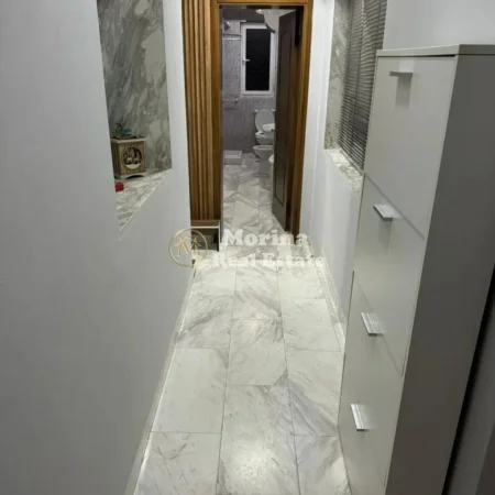 Tirane, jepet me qera apartament 1+1 Kati 3, 70 m² 500 € (Rruga Mihal Popi)