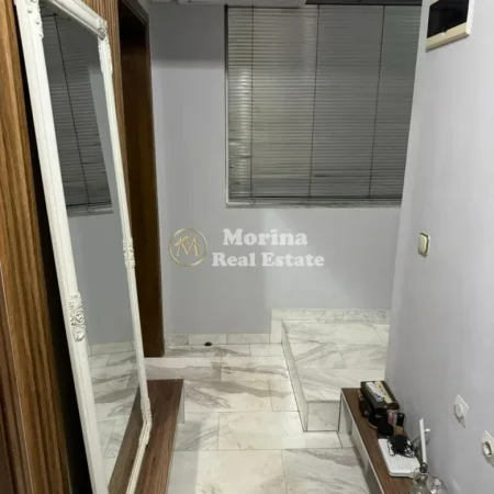 Tirane, jepet me qera apartament 1+1 Kati 3, 70 m² 500 € (Rruga Mihal Popi)