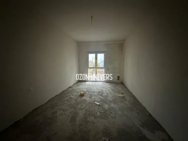 Tirane, shitet apartament 1+1+Ballkon Kati 1, 91 m² 160.000 € (Sauk)