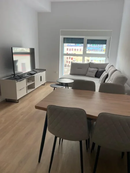 Tirane, jepet me qera apartament 1+1+Ballkon Kati 8, 60 m² 450 € (Rruga Pasho Hysa)