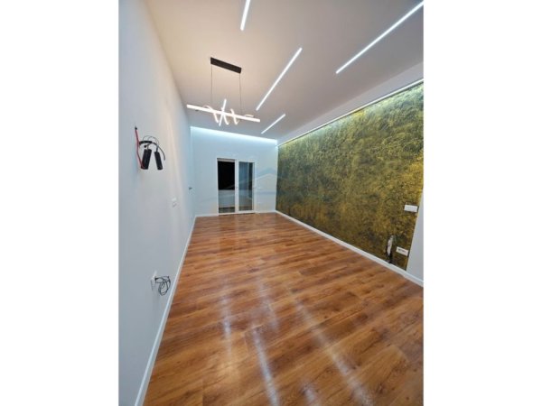 Durres, shitet apartament 2+1+Ballkon Kati 4, 73 m² 160.000 € 