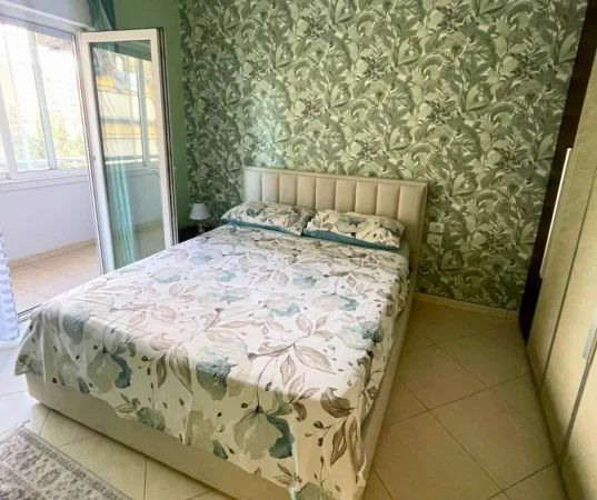 Tirane, jepet me qera apartament 2+1 Kati 5, 100 m² 1.200 € (Afër Stadiumit Air Albania)