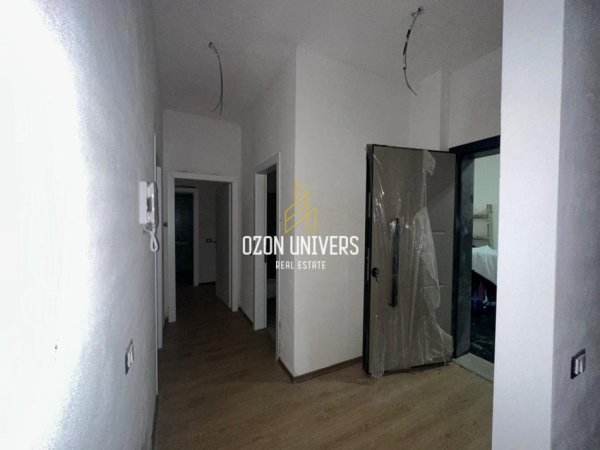 Tirane, shitet apartament 2+1+Ballkon Kati 1, 127 m² 210.000 € (Sauk)