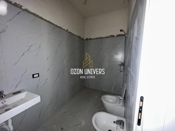 Tirane, shitet apartament 2+1+Ballkon Kati 1, 127 m² 210.000 € (Sauk)