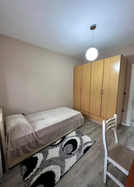 Tirane, jepet me qera apartament 2+1 Kati 3, 70 m² 650 € (vasil shanto)