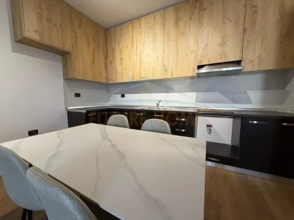 Tirane, shitet apartament 2+1 Kati 8, 78 m² 127.000 € 