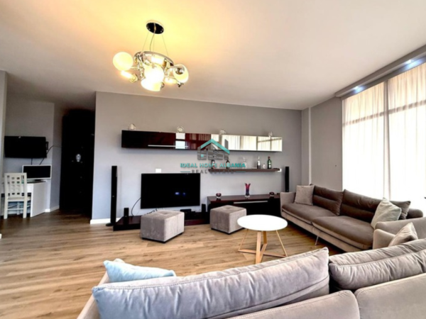 Vlore, shitet apartament 2+1+Ballkon Kati 4, 132 m² 165.000 € (VLORE)