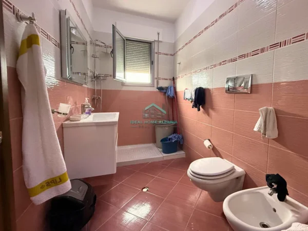 Vlore, shitet apartament 2+1+Ballkon Kati 4, 132 m² 165.000 € (VLORE)