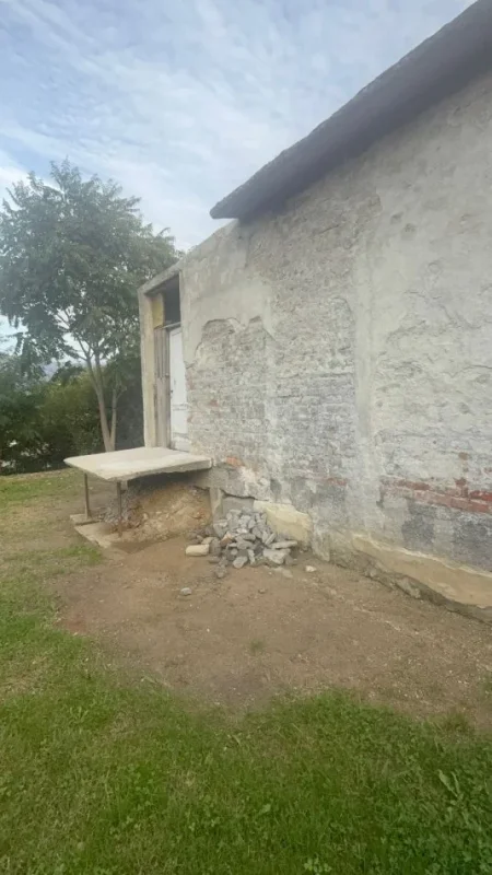 Tirane, shitet truall , 408 m² 140.000 € (Selite)