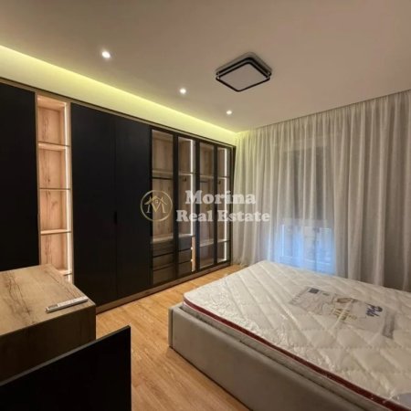 Tirane, jepet me qera apartament 2+1 Kati 5, 90 m² 1.200 € (Qender)