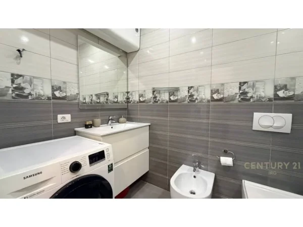 Tirane, jepet me qera apartament 2+1 Kati 6, 90 m² 800 € (Don Bosko)