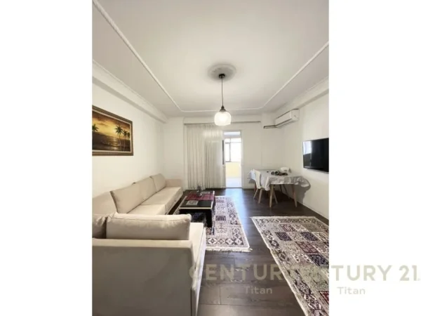 Tirane, jepet me qera apartament 2+1 Kati 2, 90 m² 600 € (Don Bosko)