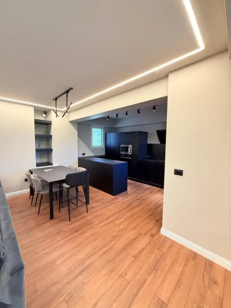 Tirane, shitet apartament 3+1 , 170 m² 500.000 € (Rezidenca Long Hill)
