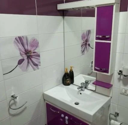 Tirane, jepet me qera apartament 1+1+Ballkon Kati 4, 65 m² 550 € 