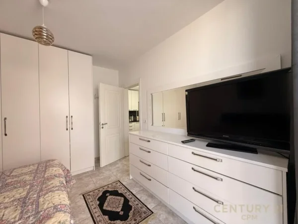 Tirane, jepet me qera apartament 1+1 Kati 6, 70 m² 600 € 