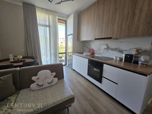 Tirane, jepet me qera apartament 1+1 Kati 2, 62 m² 500 € 