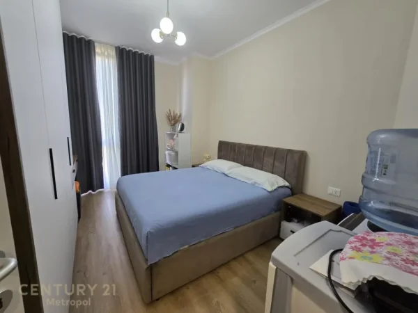 Tirane, jepet me qera apartament 1+1 Kati 2, 62 m² 500 € 