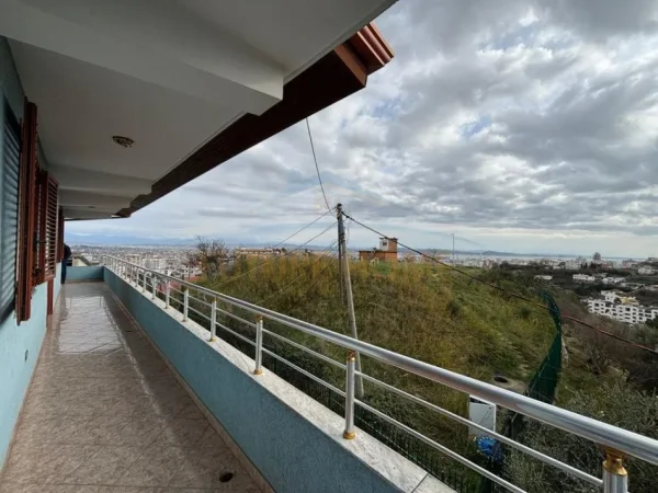 Durres, shitet shtepi 4+1+Aneks+Ballkon Kati 3, 250 m² 280.000 € 