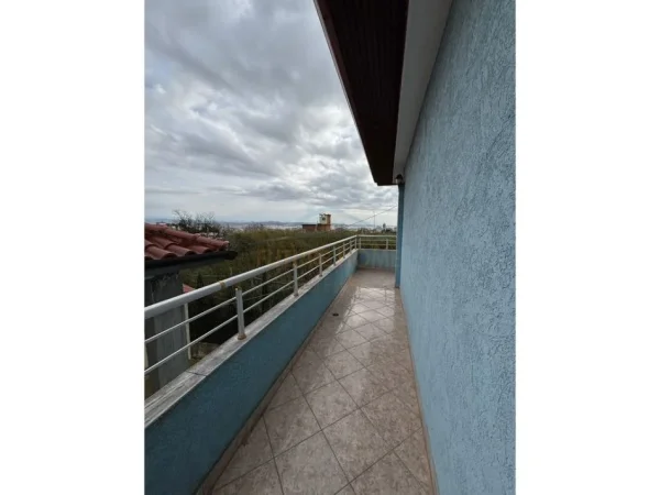 Durres, shitet shtepi 4+1+Aneks+Ballkon Kati 3, 250 m² 280.000 € 