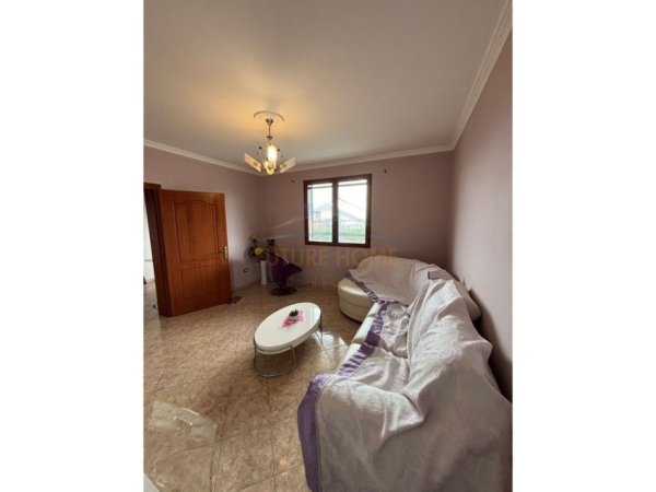 Durres, shitet shtepi 4+1+Aneks+Ballkon Kati 3, 250 m² 280.000 € 