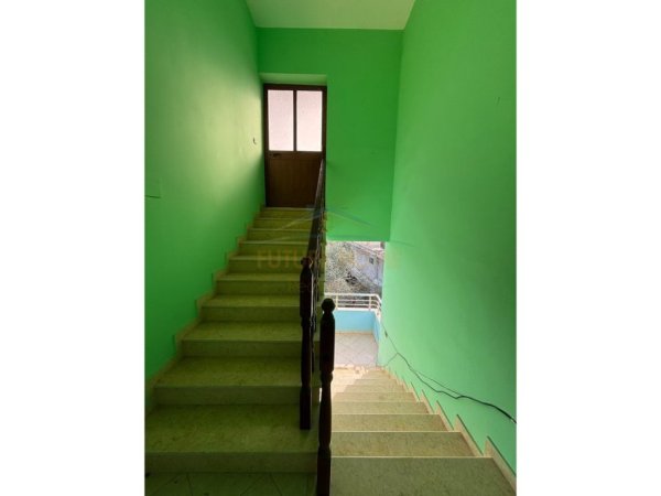 Durres, shitet shtepi 4+1+Aneks+Ballkon Kati 3, 250 m² 280.000 € 