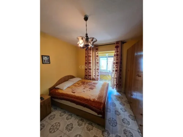 Tirane, jepet me qera apartament 2+1 Kati 2, 72 m² 450 € (Rruga Nikel dardani)