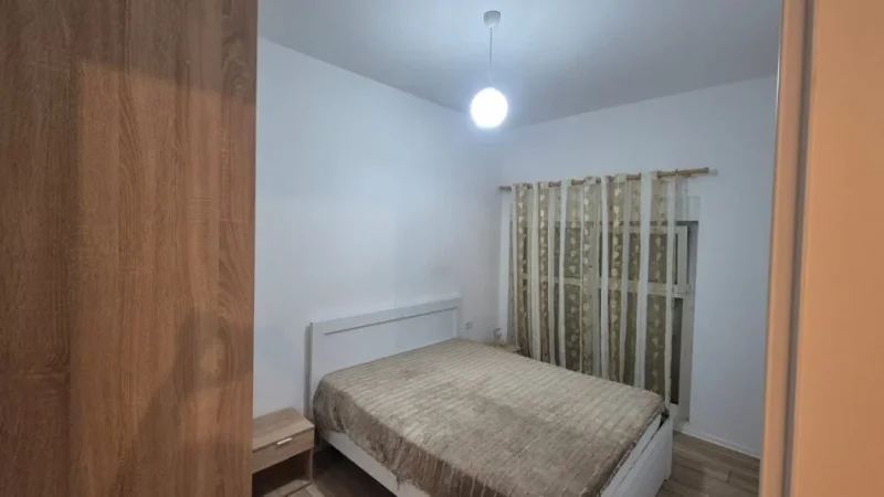 Tirane, jepet me qera apartament 2+1 Kati 4, 80 m² 550 € (Mangalem ,Ali Demi)