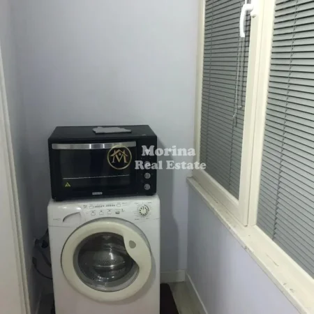 Tirane, jepet me qera garsonier Kati 3, 35 m² 250 € (Laprake)