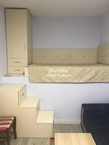 Tirane, jepet me qera garsonier Kati 3, 35 m² 250 € (Laprake)