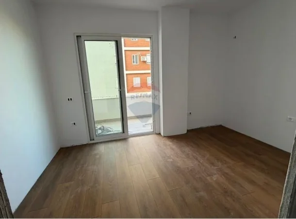 Tirane, shitet apartament 2+1 , 92 m² 129.000 € (Fresk (530581007-108))