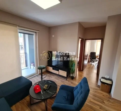 Tirane, jepet me qera ambjent biznesi Kati 2, 140 m² 1.650 € (21 Dhjetori)