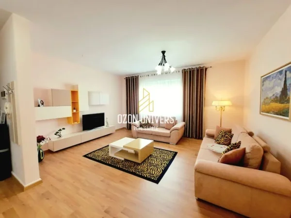 Tirane, jepet me qera apartament 2+1+Ballkon Kati 3, 120 m² 850 € (Kopshti Zoologjik)