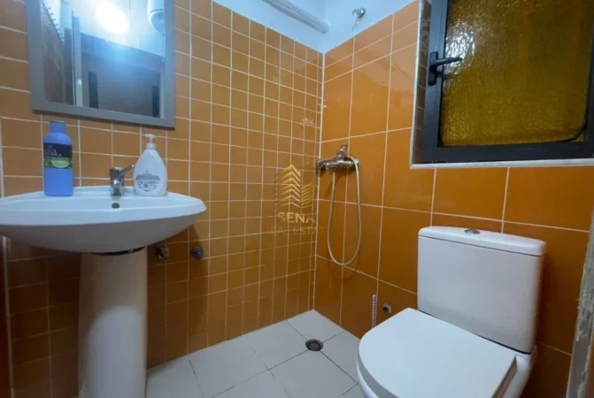 Tirane, jepet me qera apartament 1+1 Kati 1, 35 m² 310 € (Siri Kodra)