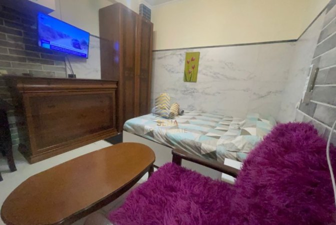 Tirane, jepet me qera apartament 1+1 Kati 1, 35 m² 310 € (Siri Kodra)