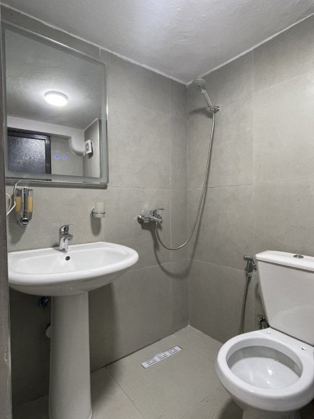 Tirane, jap me qera apartament duplex 1+1 Kati 0, 500 € 