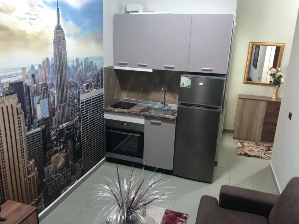 Tirane, shitet apartament 1+1+Ballkon Kati 3, 50 m² (PAZARI I RI)