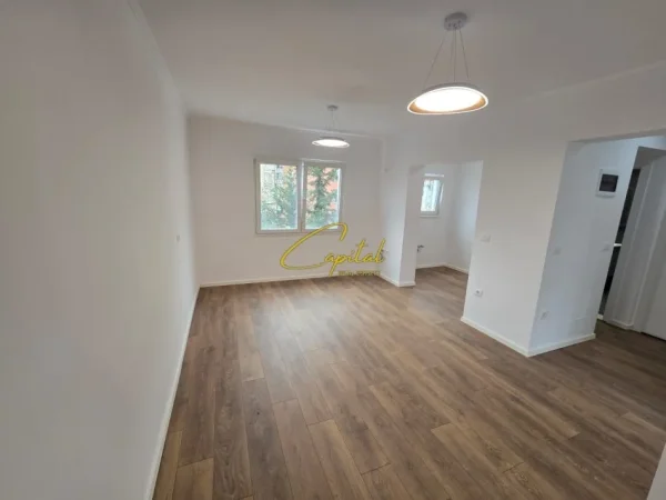 Tirane, shitet apartament 1+1 Kati 4, 52 m² 108.000 € (ALI DEMI)