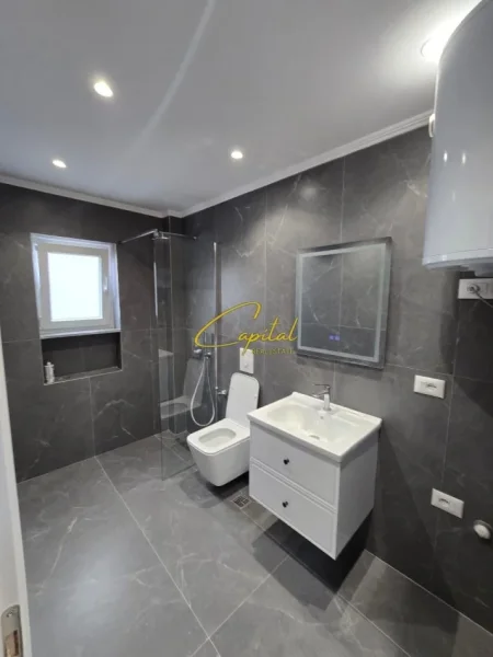 Tirane, shitet apartament 1+1 Kati 4, 52 m² 108.000 € (ALI DEMI)