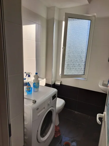 Shitet APARTAMENT •1+1 ( pallat egzistues ) •KATI 4