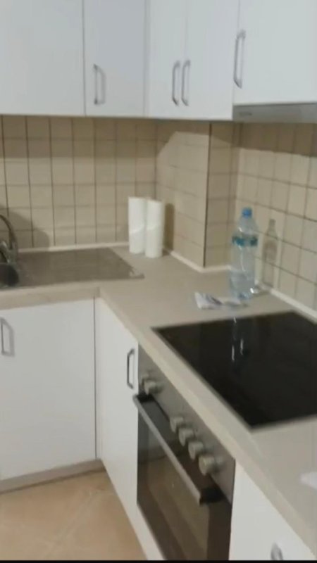 Tirane, jepet me qera apartament 2+1 Kati 2, 70 m² 500 € (Rruga 5 Maji)