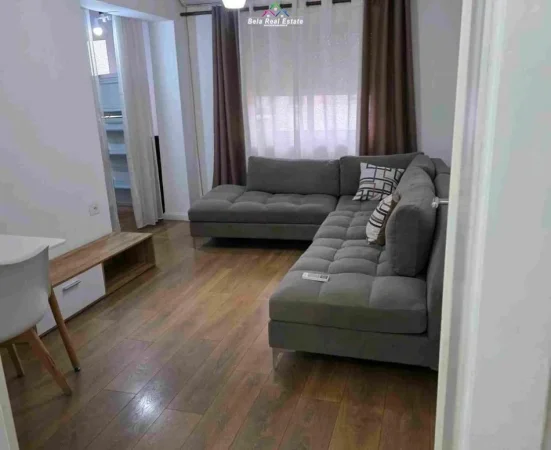 Tirane, jepet me qera apartament 2+1 Kati 5, 80 m² 450 € (Rruga Muhamet Gjollesha)