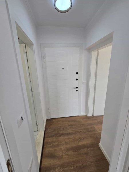 Tirane, shes apartament 1+1 Kati 4, 40 m² 91.400 € (Rruga aLi Demi)