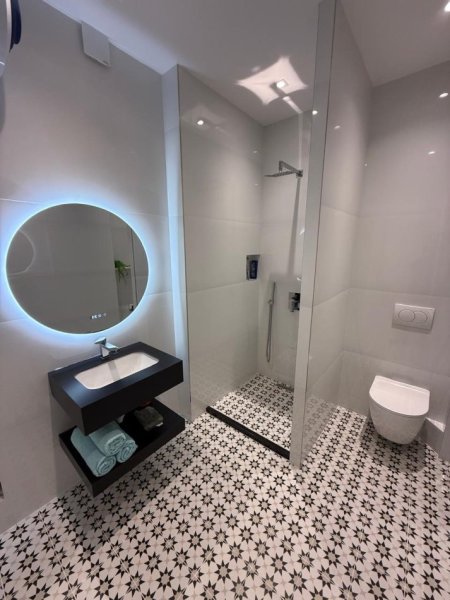 Vlore, shitet 2+1 Kati 3, 135.000 € (Pranë Shkollës Industriale)